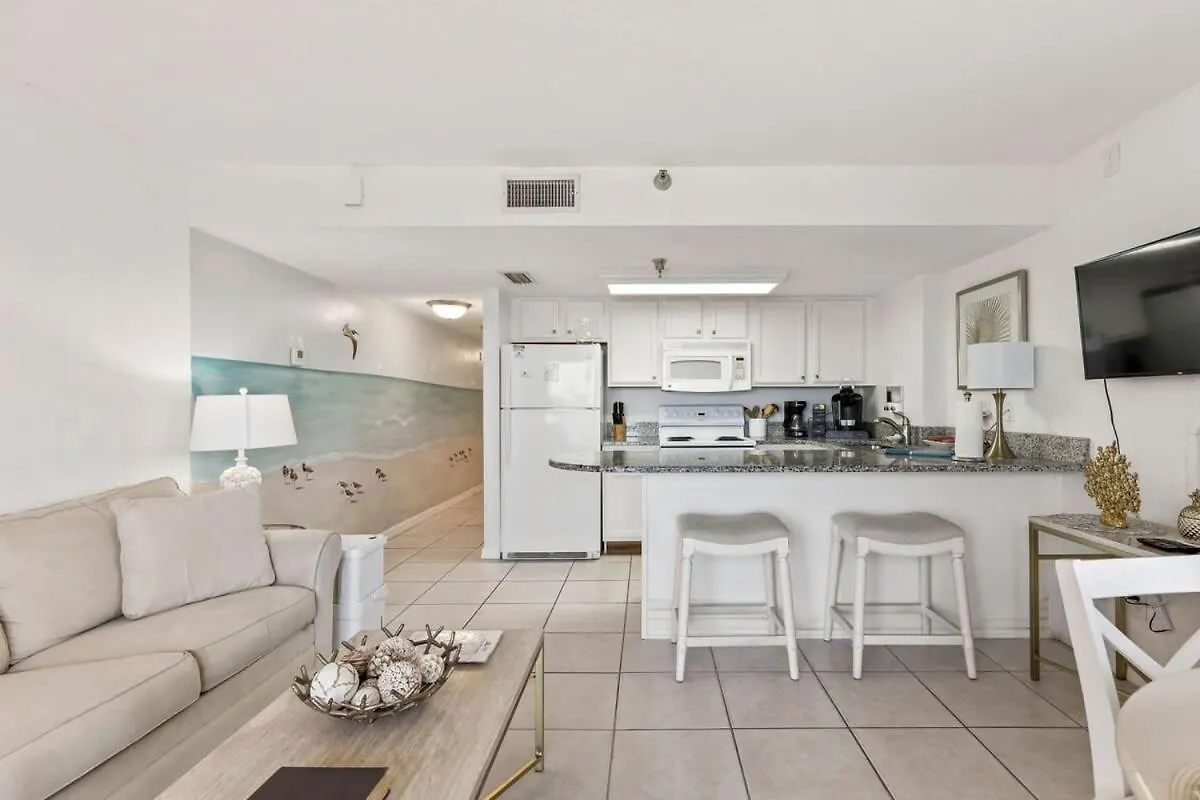 Coastal Chic Suite At Sunglow Resort By Brightwild Daytona Beach Shores Apartment