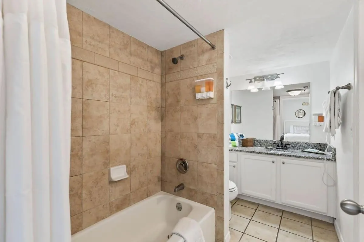 Apartment Coastal Chic Suite At Sunglow Resort By Brightwild Daytona Beach Shores